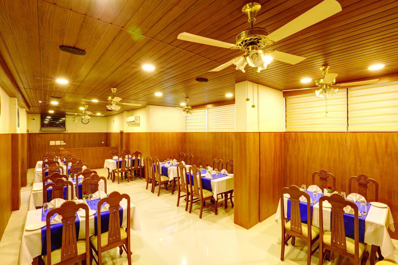 Hotel Floral Park Kottajam Kültér fotó