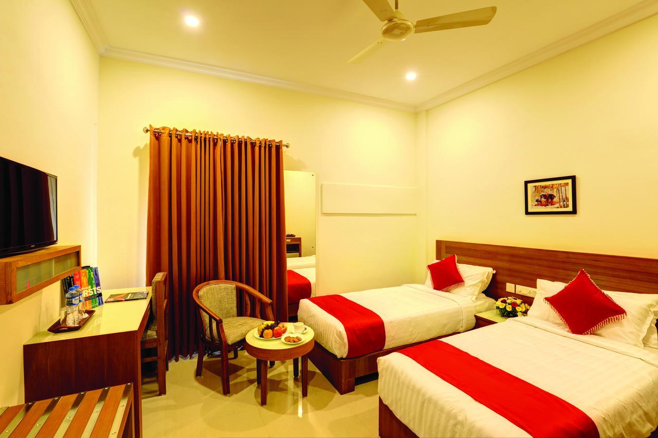 Hotel Floral Park Kottajam Kültér fotó
